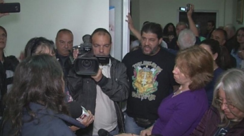 Медици хвърляха яйца по зам.-министър Жени Начева в МБАЛ Враца