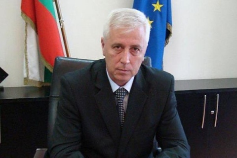 Проф. Николай Петров, оставка