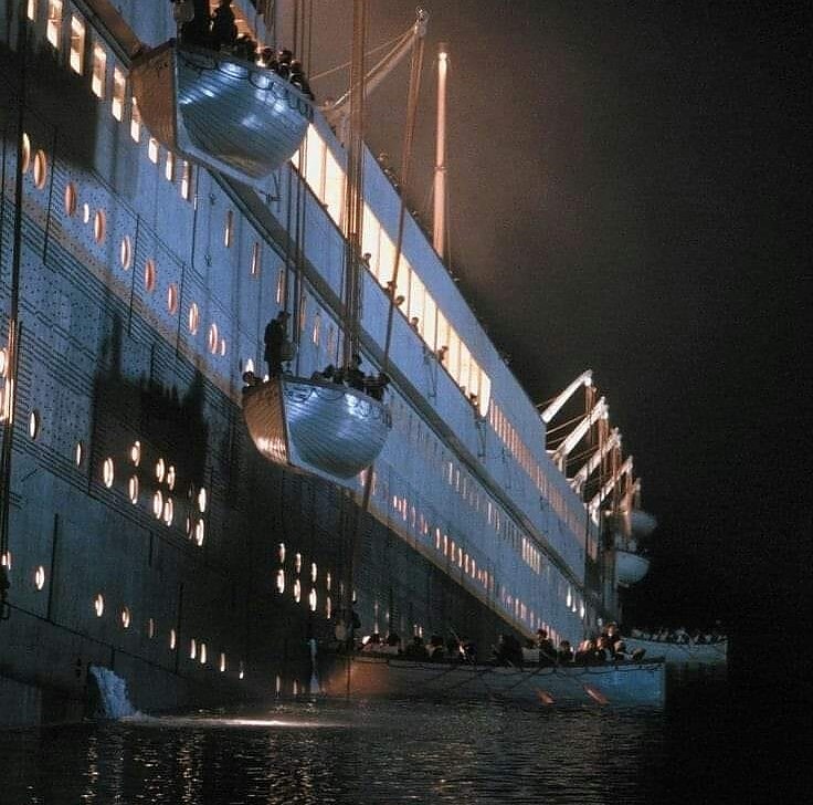 Когато Титаник потъва на него е бил милионерът Джон Яков Астор