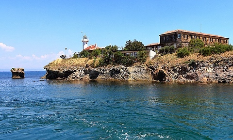 Остров Св. Анастасия в Бургаския залив
