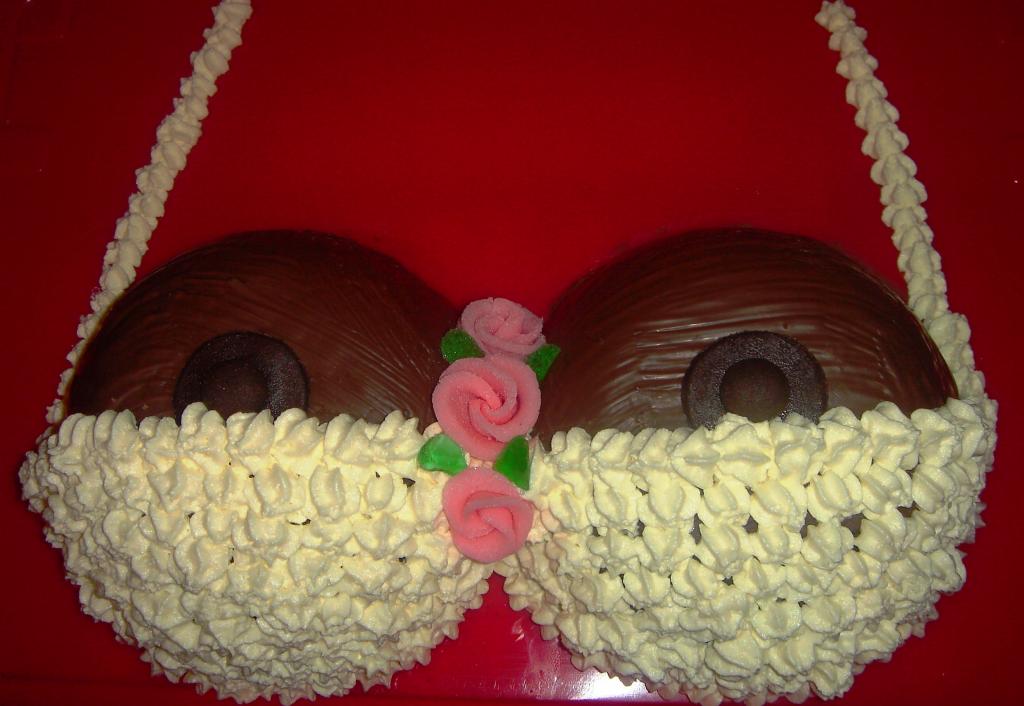 Торта женски гърди