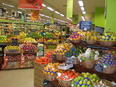 Добра идея ли е големите супермаркети да не работят през уикендите?