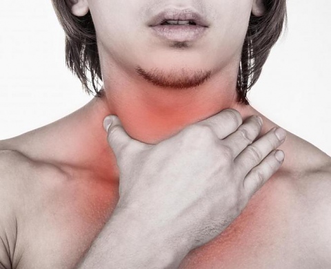Първа помощ при задушаване: Заседнало чуждо тяло в гърлото