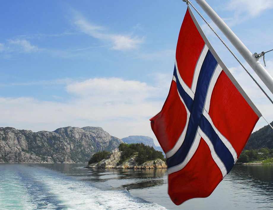 След ваксина на „Пфайзер“ 29 възрастни са починали в Норвегия