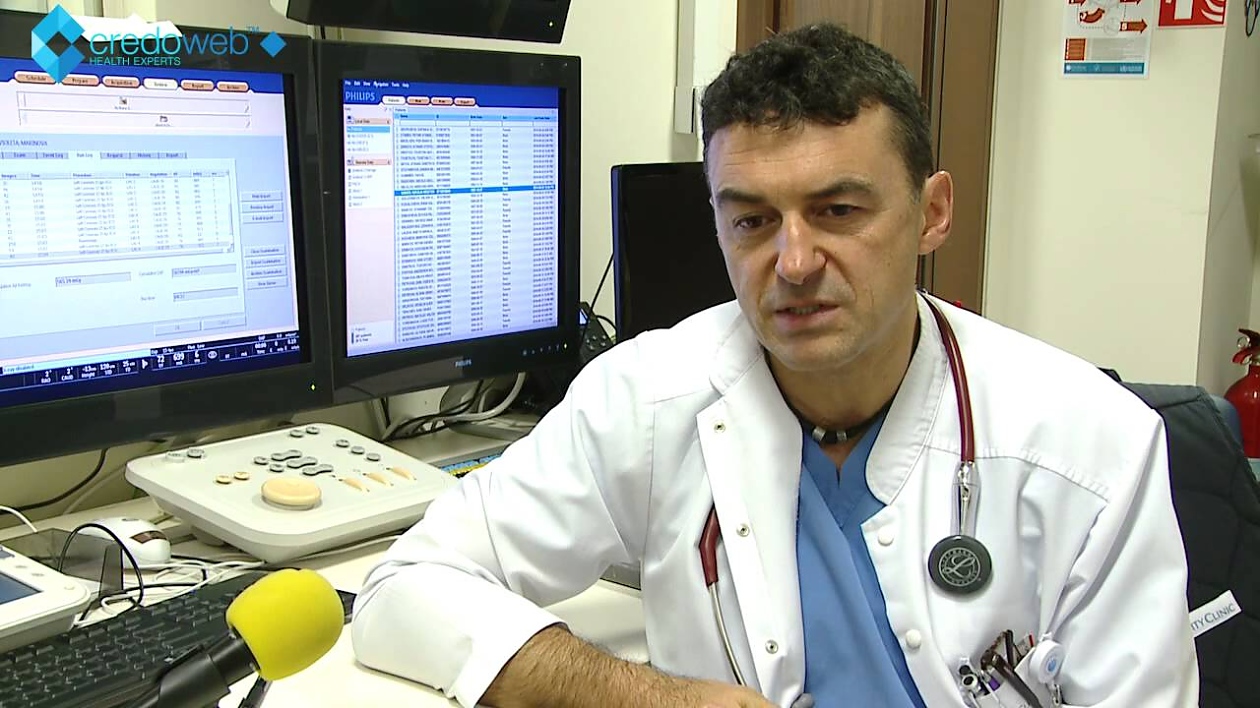 Проф. Иво Петров събра 1 милион за лечение на тежкоболния си син