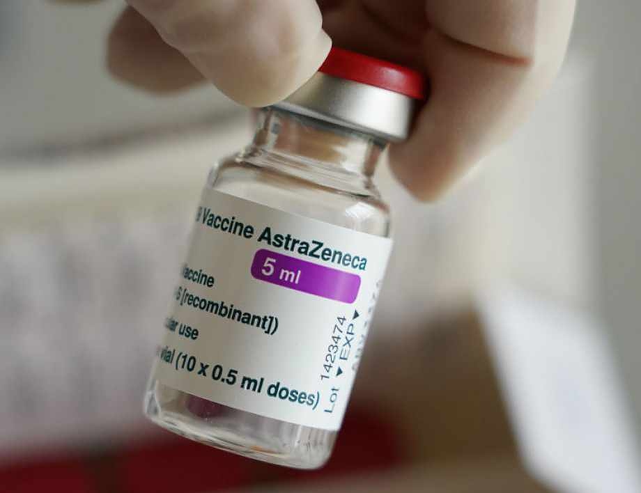 Германия също спира ваксинирането с 