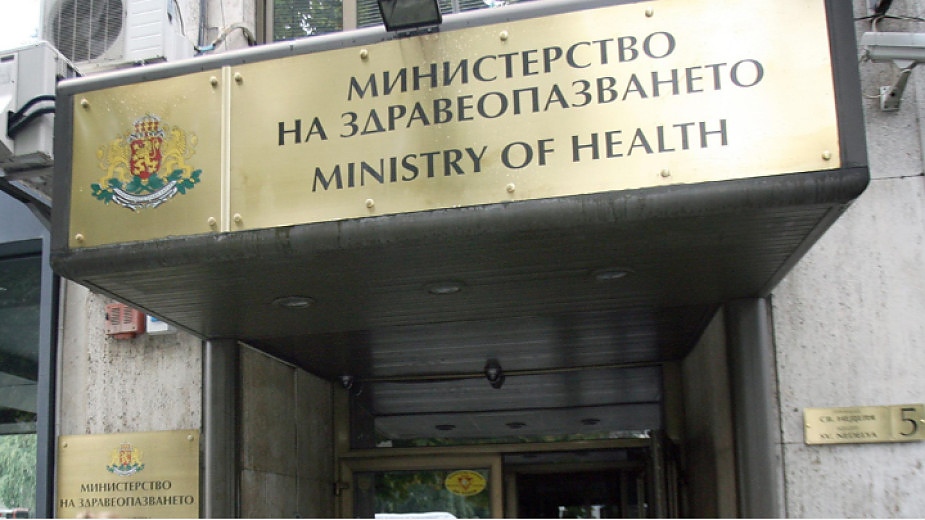 МЗ: Национална програма за ваксиниране на граждани от Украйна срещу COVID-19