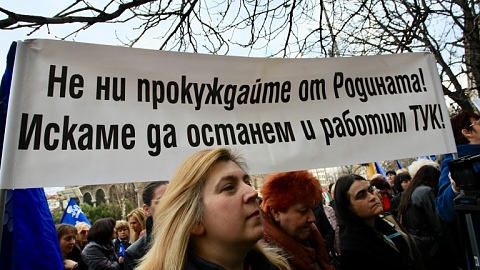 Медицински сестри от Бургас и Пловдив започват гладни стачки