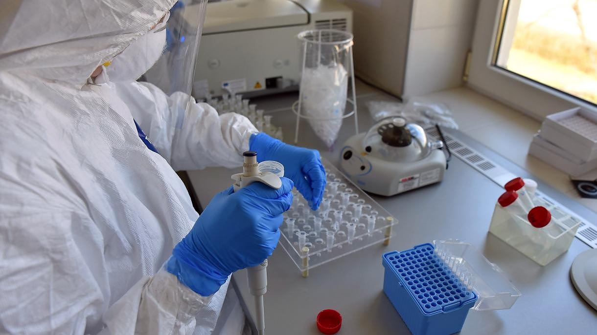 BioNTech и Pfizer обявиха получаването на разрешение за провеждане на клинично изпитване на ваксини срещу Ковид-19