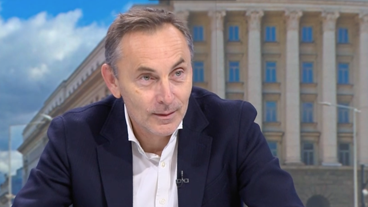 След кратко боледуване на 59 години почина журналистът Асен Григоров