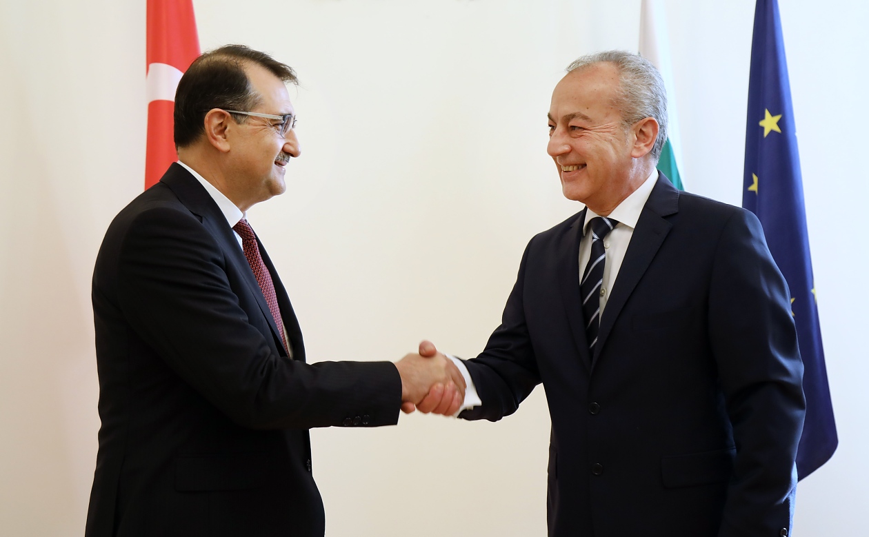 Премиерът Донев: Подписахме споразумението между „Булгаргаз“ и турската „Боташ“