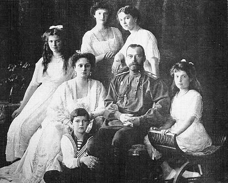 На този ден: 17 юли: Семейството на руския цар Николай ІІ е екзекутирано ::  Здраве и култура