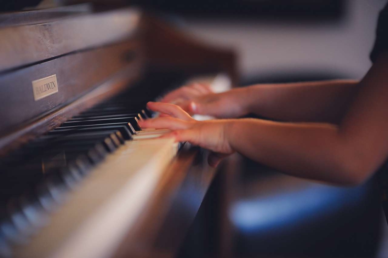 Как да възпитаме у детето любов към музиката и изкуството