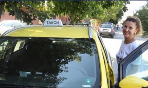 Миролюба Бенатова, шофьор на такси: Срамно е да те поръчват за поръчкови репортажи