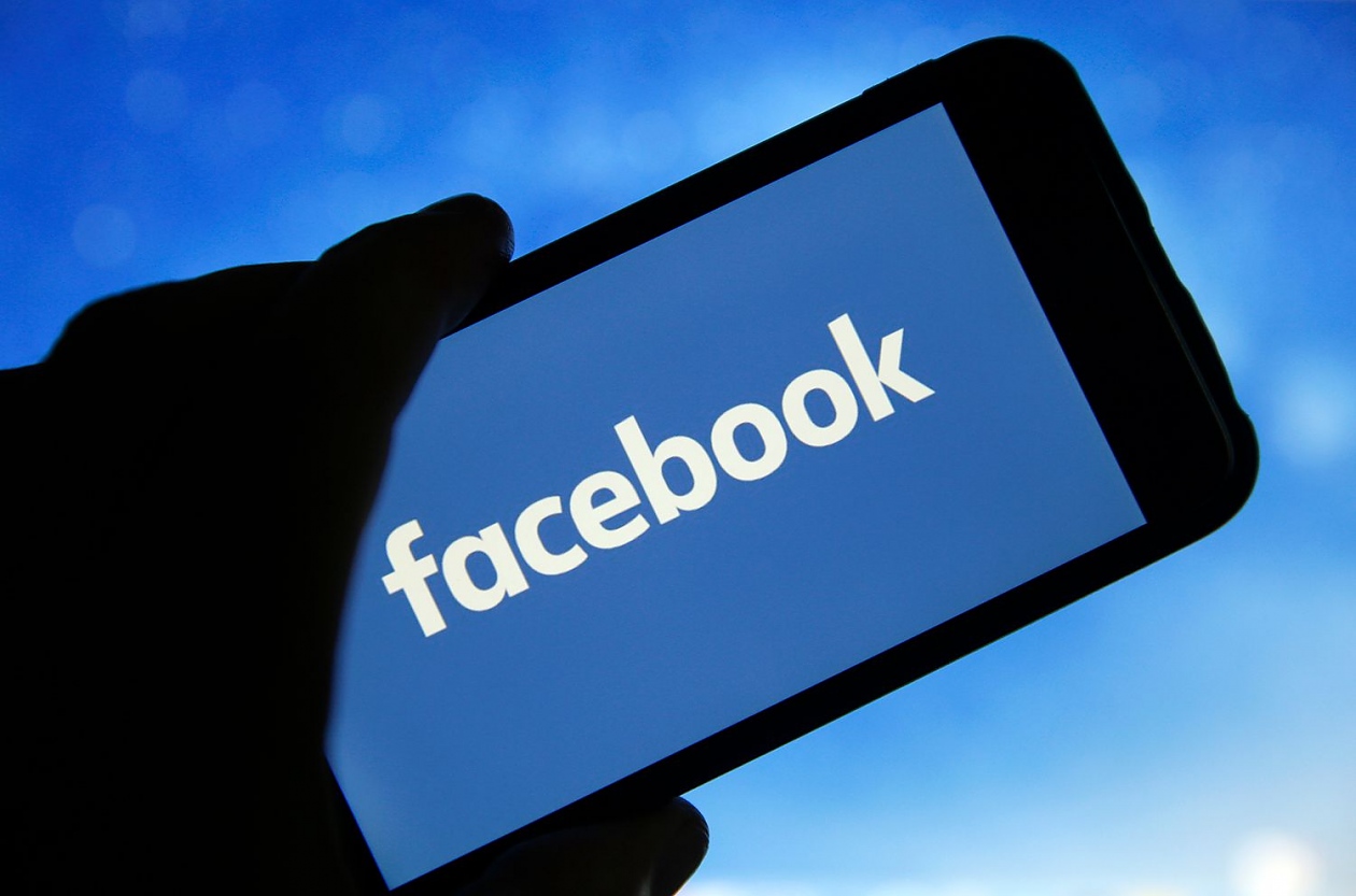 Откраднати са данни на милиони потребители на Facebook, вкл. на българи