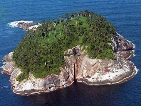 змийски остров Илха де Кеимада