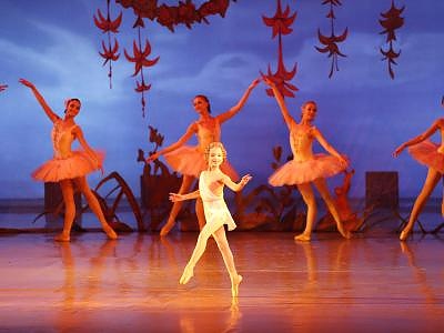 Ивана Харизанова седем години балерина