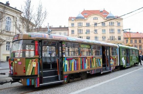 Трамвай библиотека, Пътувай и чети