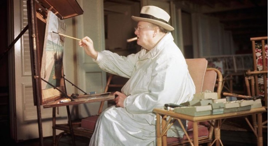 Чърчил създава над 550 картини и е автор на съчинението “Рисуването като развлечение”.