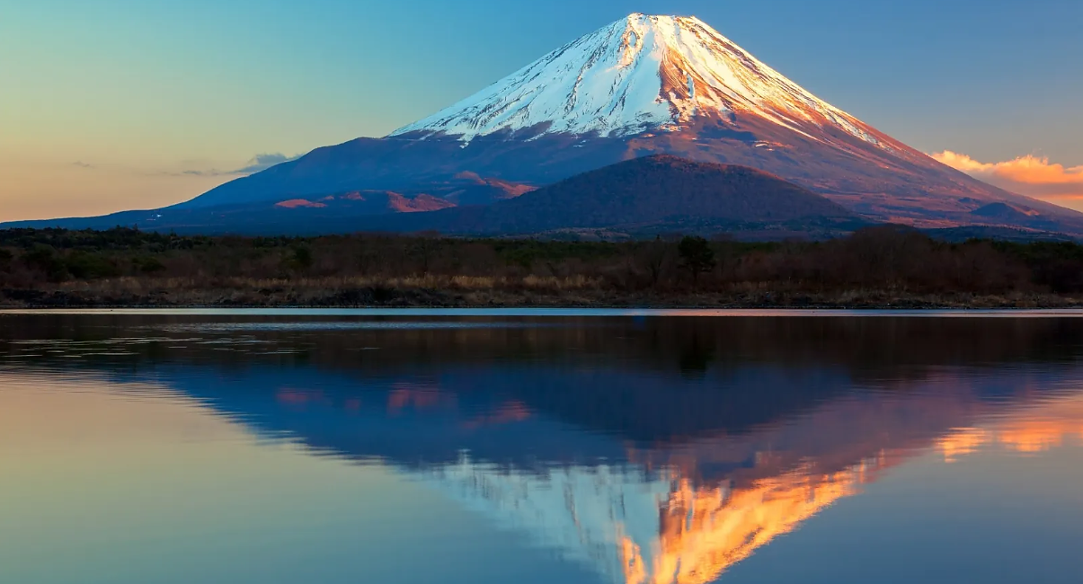 Японците блокират гледката към планината Фуджи с ограда