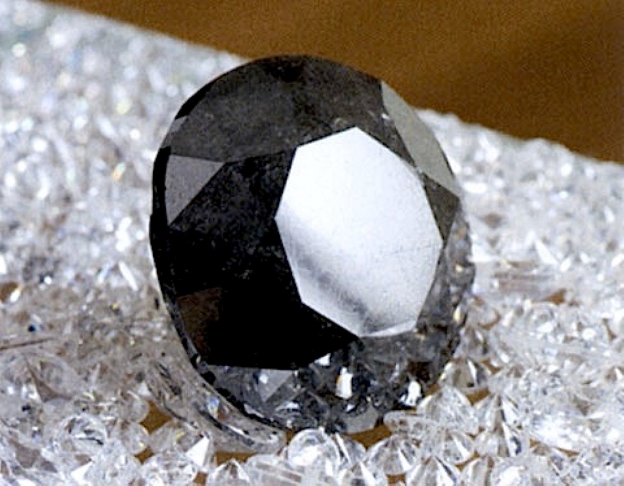 442-каратов диамант на стойност 18 млн. долара бе открит в мина