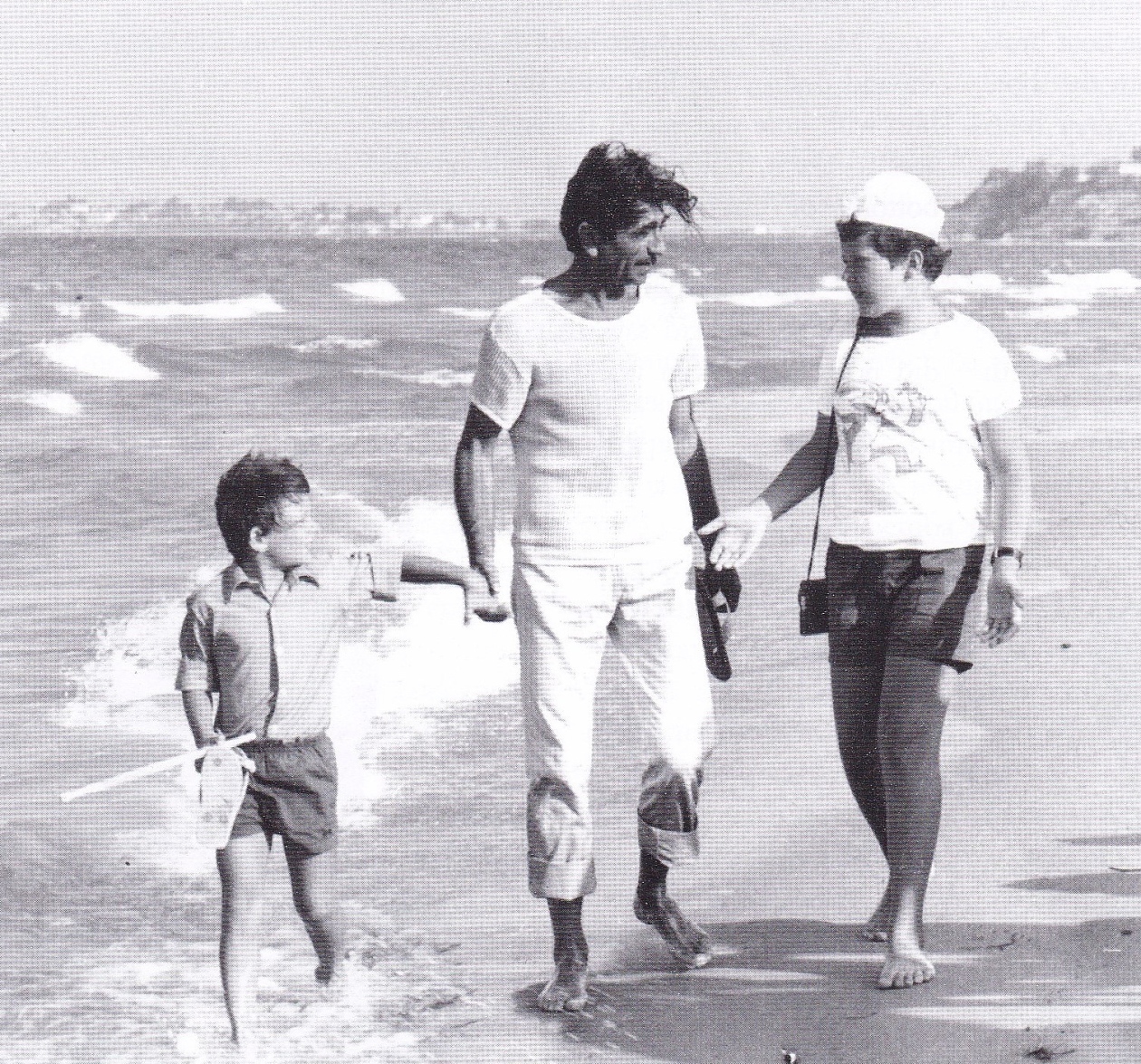 Премиерата на филма „С деца на море“ е на 17 ноември 1972 г.
