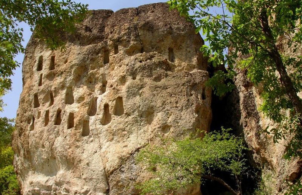 Глухите камъни в Родопите