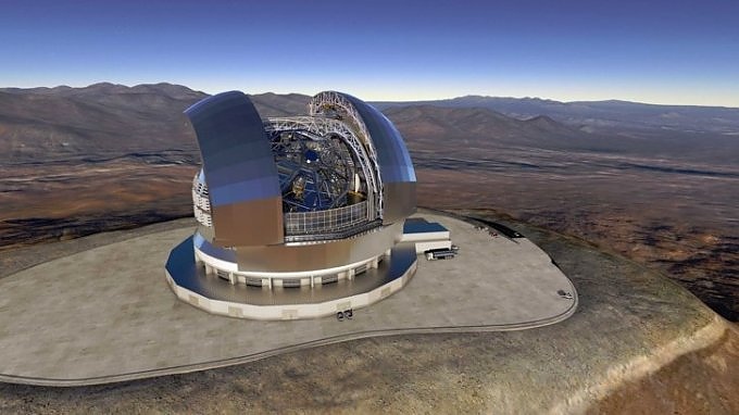 Съоръжението за наблюдение на Космоса, изградено от Европейската южна обсерватория в Чили, се нарича Много голям телескоп.