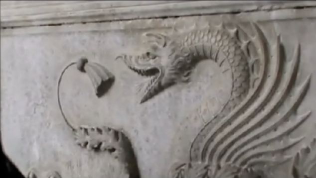 Гробът на Влад Дракула в Неапол