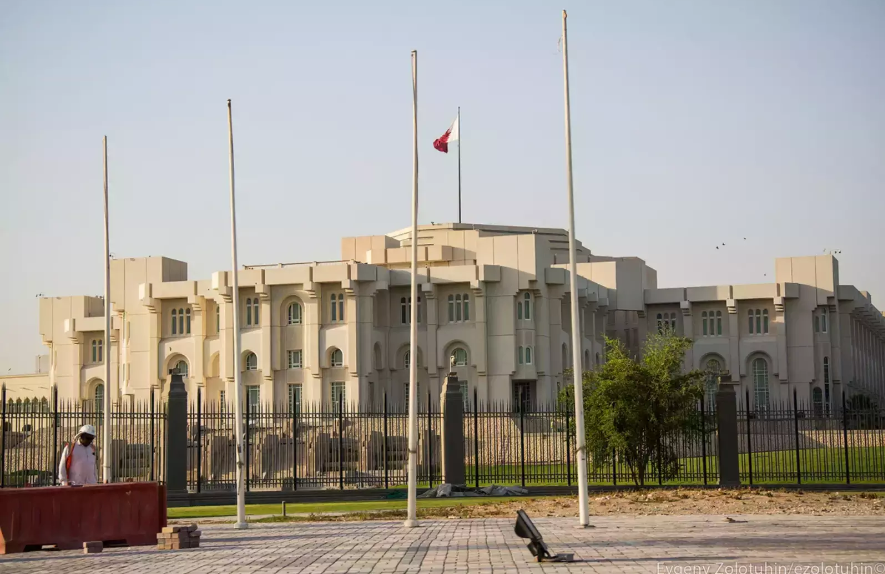 Дворецът на емира на Катар "Амири Диван"