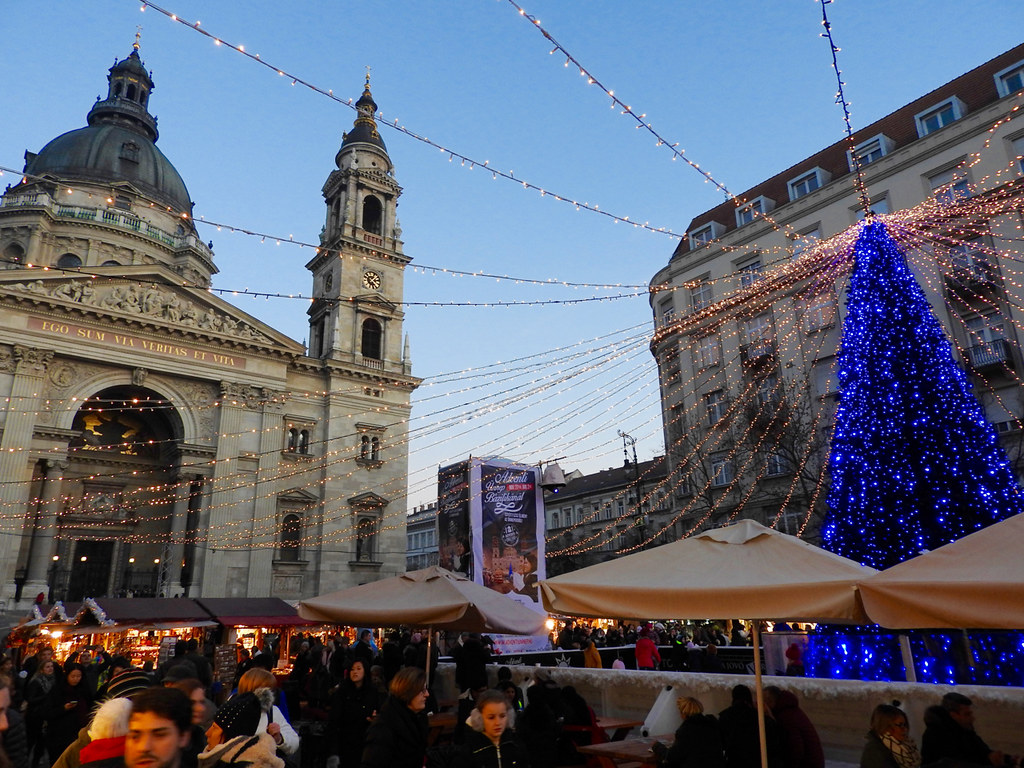 Коледен базар Будапеща