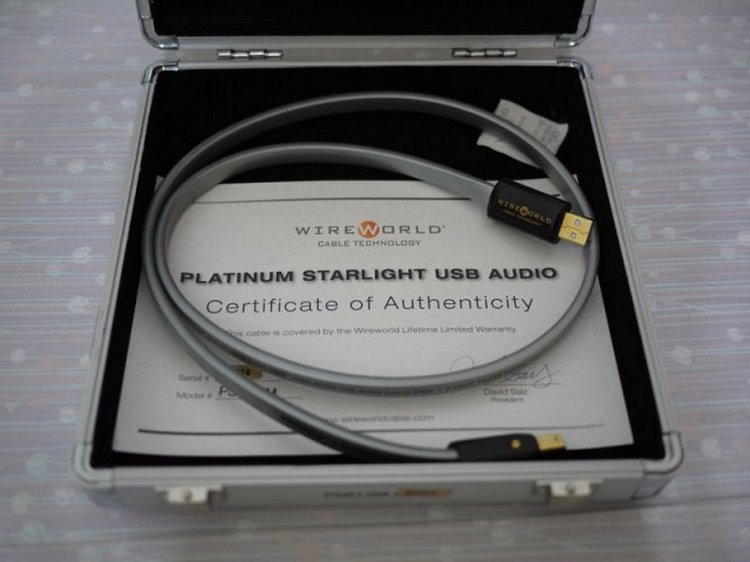 Платинен кабел HDMI Starlight 7 - 4000 долара