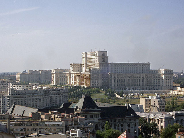 Парламентът, Румъния е най-тежката сграда в света