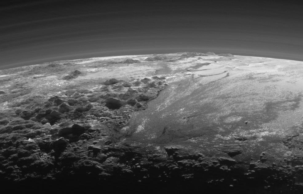 Нови снимки на Плутон