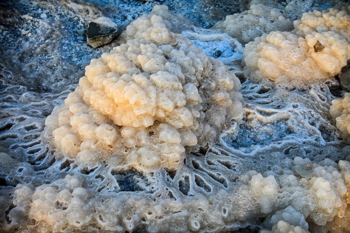Мъртво море, солени кристали
